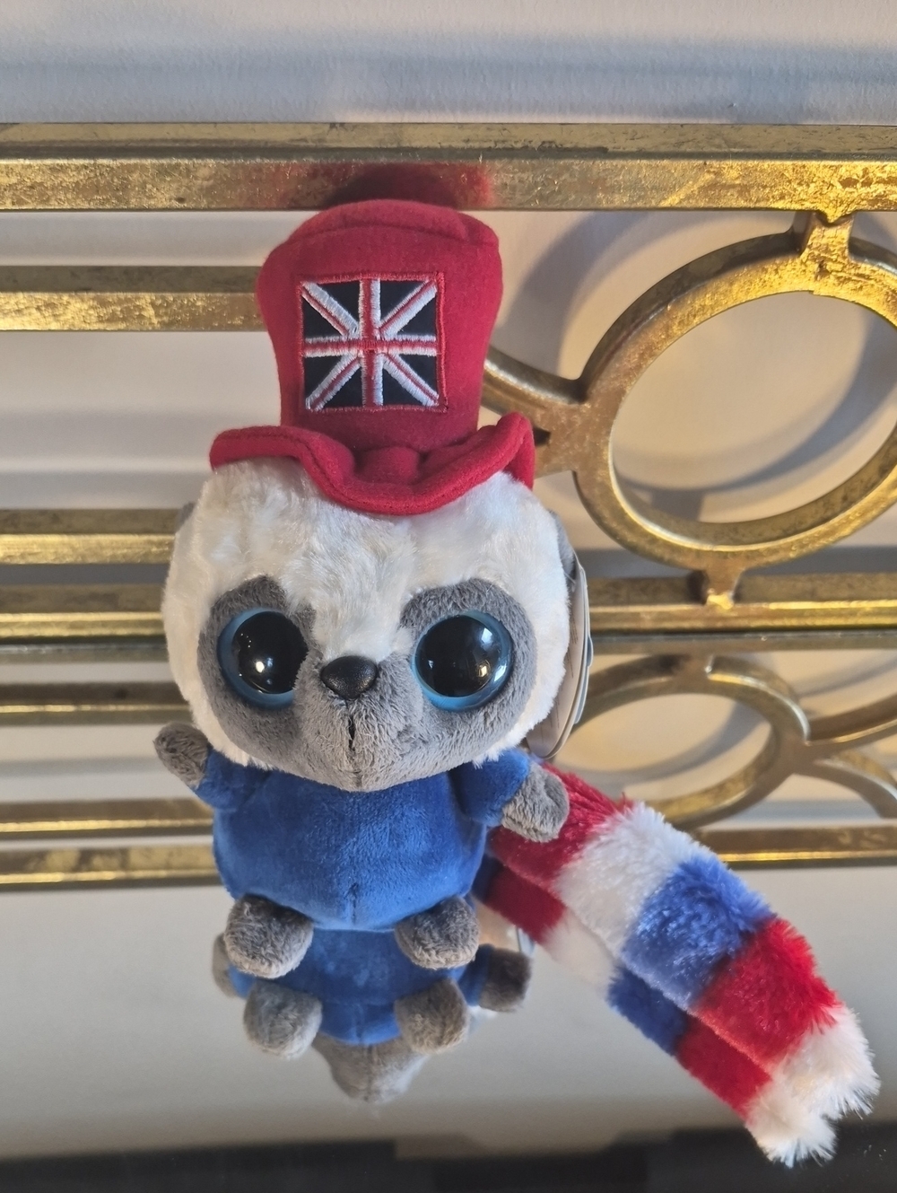 Yoohoo Union Jack Hat Plush -Bush Baby Collectible-Aurora World, 7",Cream + Blue
